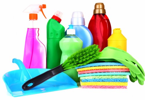 Professional carpet cleaning in a Hampstead home interior