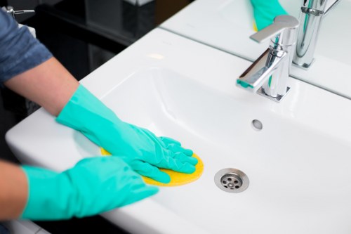 Experienced carpet cleaners preparing a Hampstead property